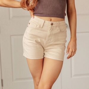 Judy Blue Beige Bone Garment Dyed Mid Rise Stretch Denim Shorts Women’s Medium